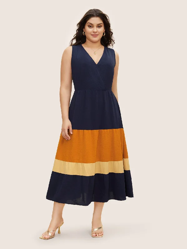 Patchwork Contrast Overlap Collar Sleeveless Dress