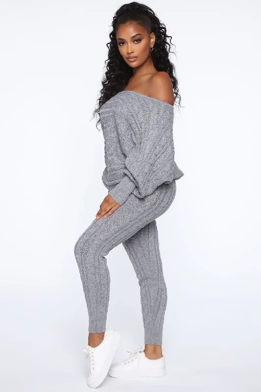 Got Me Chilled Down Sweater Set - Heather Grey