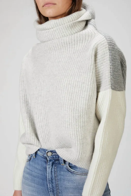 Joan Jumper In Grey/white