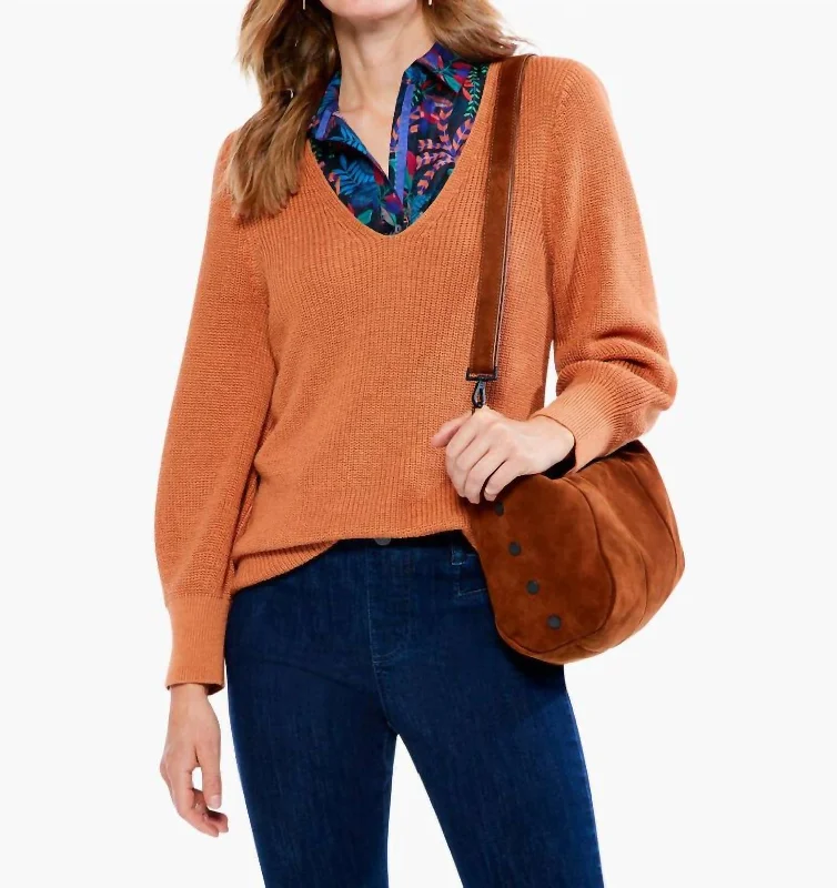 Shaker Knit V Neck Sweater In Dusty Melon