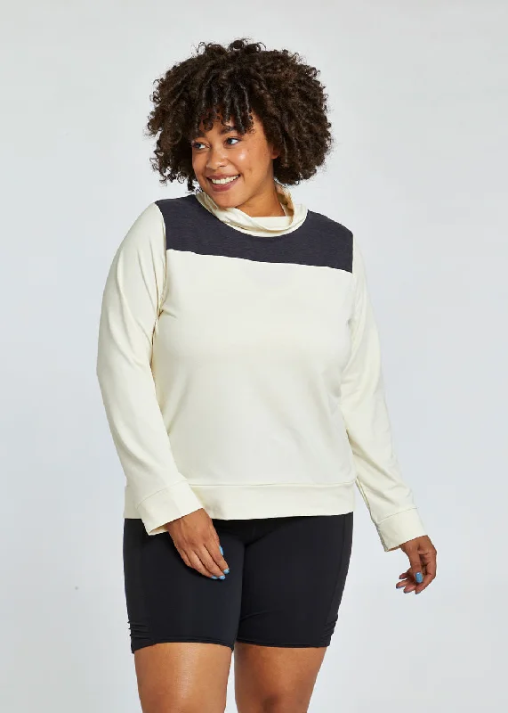 Kara Pullover